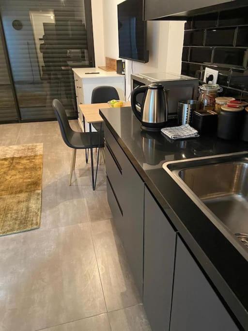 Appartamento Lovely Flat In Tel Aviv 32 Esterno foto