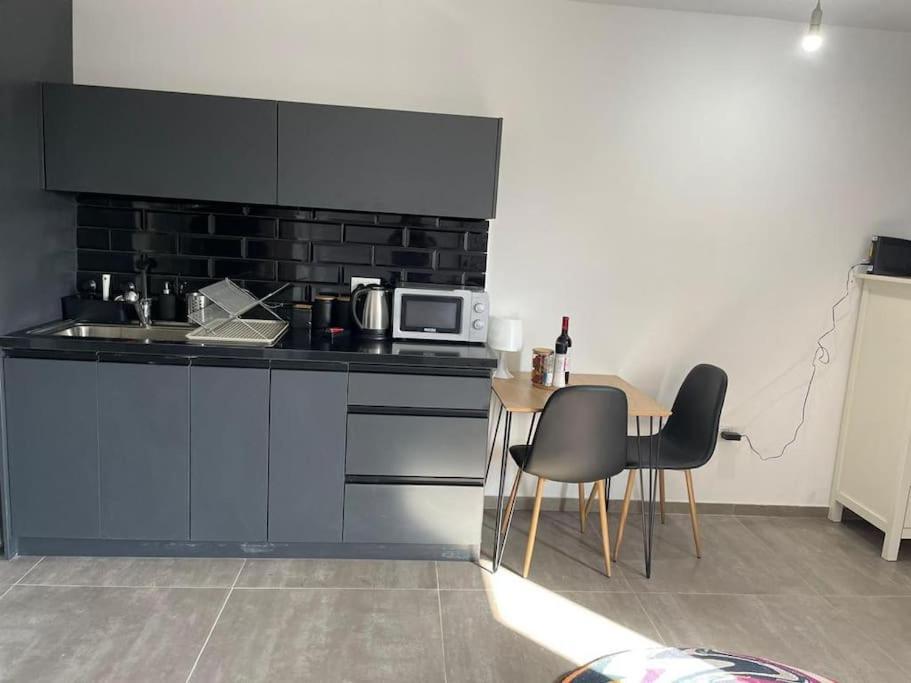 Appartamento Lovely Flat In Tel Aviv 32 Esterno foto
