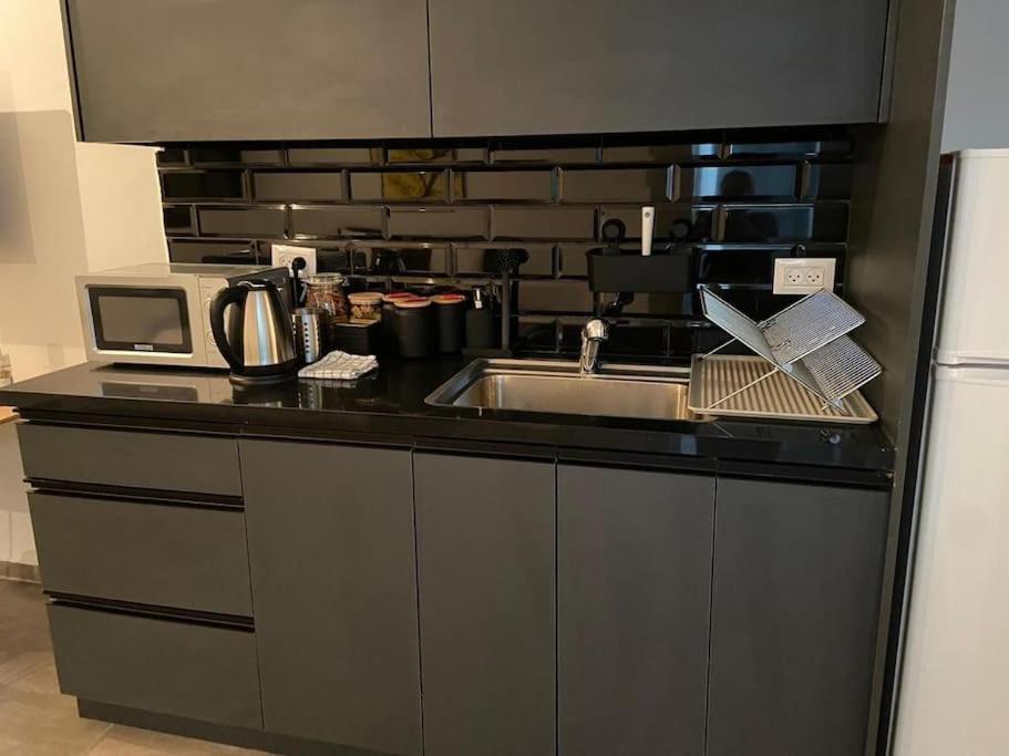 Appartamento Lovely Flat In Tel Aviv 32 Esterno foto